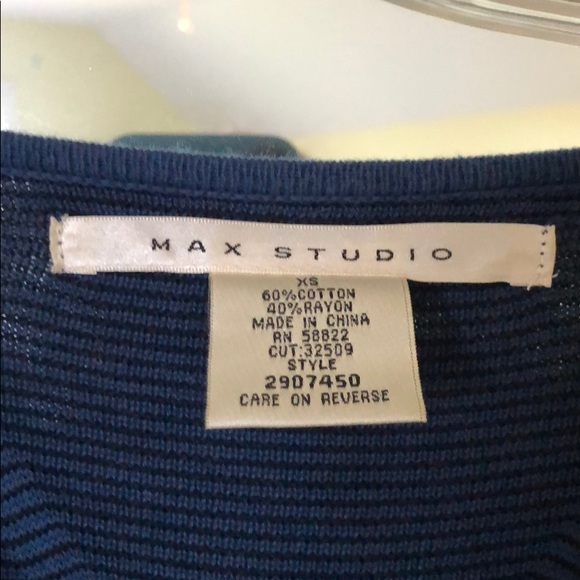 Max Studio Bell Sleeve Dress - Picture 2 of 3